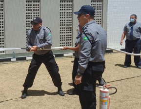 Grupo Viper realiza treinamento de Combate a Princípio de Incêndio no Condomínio Helbor Reserva da Praça